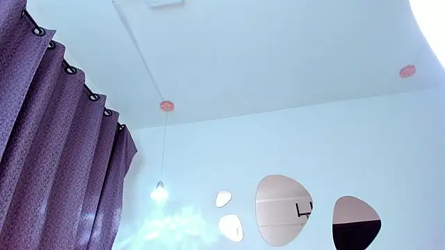 Dolce Saeenz online show from 07-29-26, 12:03