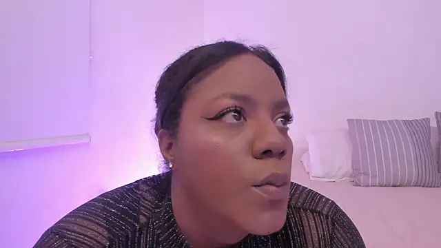 Sexyshantal  online show from 04-01-26, 05:21