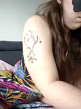 FrancaiseLynne online show from 01-27-25, 09:44