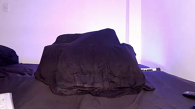 caarlywhitee online show from 04-21-26, 02:51