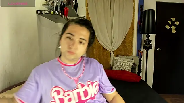 SARAMISHA online show from 11-01-25, 03:58