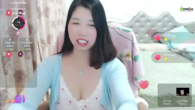 -Shirleyni  online show from 12-22-25, 03:31