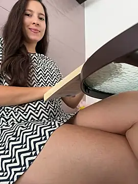 LittleDoll    online show from 12-22-24, 01:33