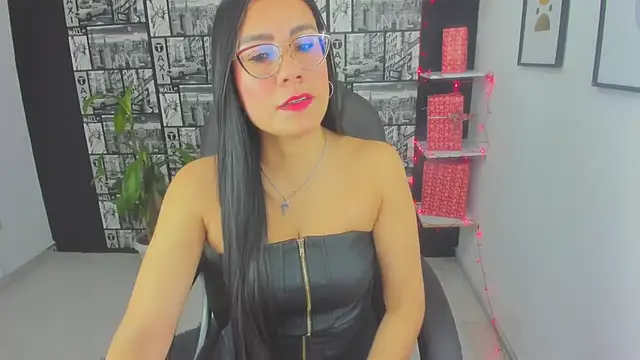 Snapshot of Agata-Moon chatting on 01-02-25, 12:24 Agata-Moon online show from 01-02-25, 12:24