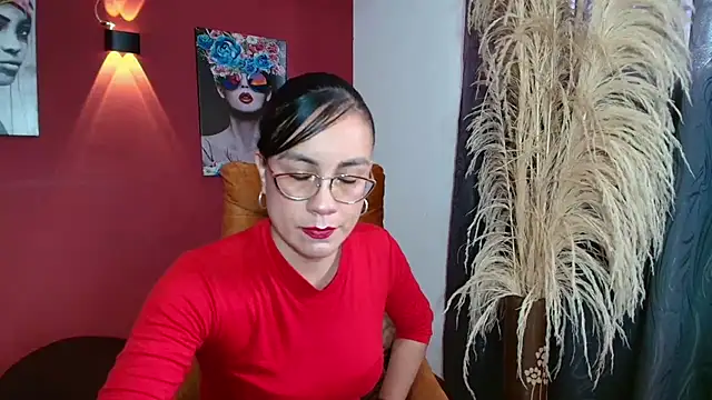 Snapshot of Agata-Moon chatting on 03-22-25, 04:15 Agata-Moon online show from 03-22-25, 04:15