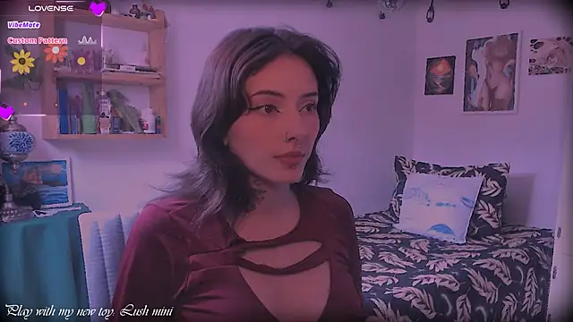 LiliJones  online show from 03-10-26, 04:12