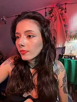 LiliJones  online show from 04-20-26, 07:26