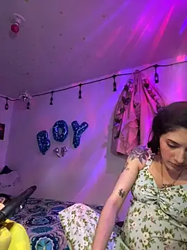 Snapshot of LiliJones_ chatting on 05-26-26, 10:17 LiliJones online show from 05-26-26, 10:17