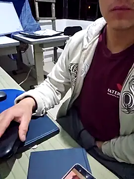 Snapshot of 97banana chatting on 03-23-25, 03:21 97banana online show from 03-23-25, 03:21