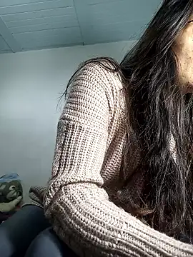Snapshot of Luna_Dumont chatting on 05-31-26, 11:06 Luna Dumont online show from 05-31-26, 11:06