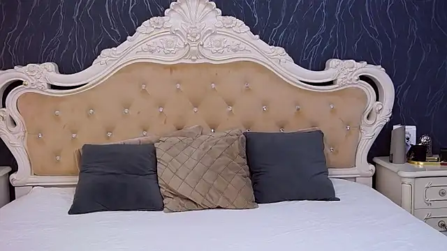 Lauren Saint online show from 03-12-26, 04:57