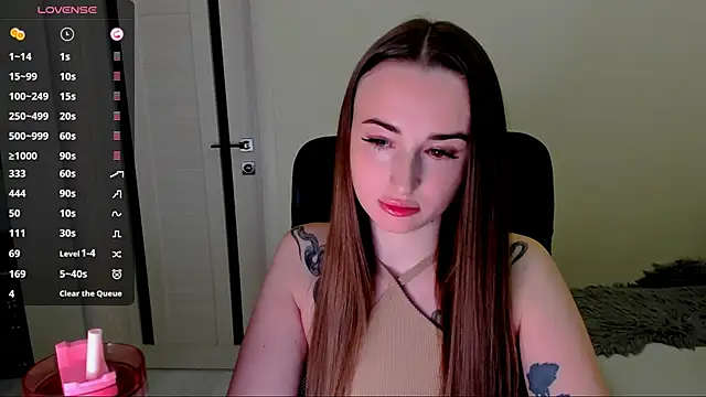 Kimmberr online show from 09-27-25, 04:06