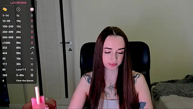 Kimmberr online show from 11-30-25, 02:48