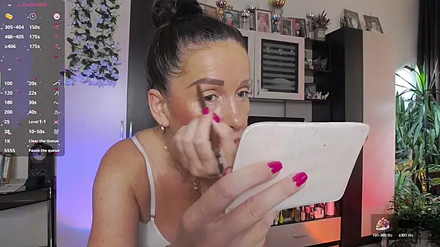 SheilaRyan online show from 03-11-26, 05:13