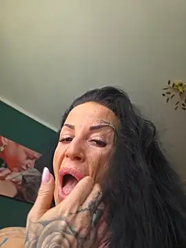 EmilyDiazofficial online show from 05-25-26, 07:25
