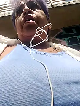 Snapshot of DirtyBIianca chatting on 05-23-26, 03:49 DirtyBIianca online show from 05-23-26, 03:49