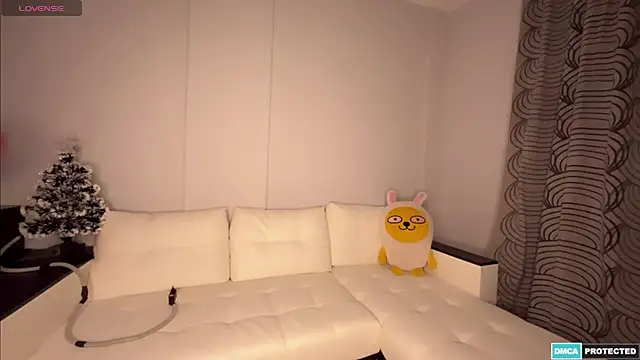 Snapshot of Anna_Bali chatting on 12-21-24, 02:41 Anna Bali online show from 12-21-24, 02:41