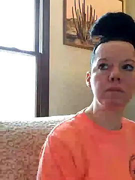 SidneyRaee online show from 01-10-25, 04:09