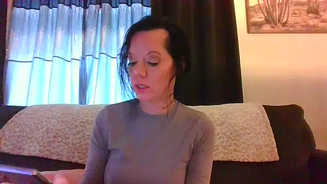 SidneyRaee online show from 01-30-25, 08:31