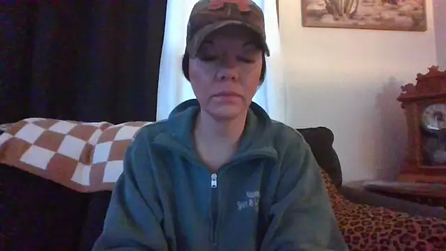 SidneyRaee online show from 01-17-26, 06:44