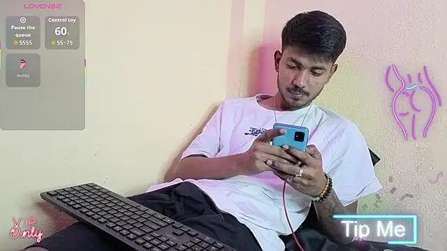 Snapshot of just_fucks chatting on 02-04-26, 07:31 just fucks online show from 02-04-26, 07:31