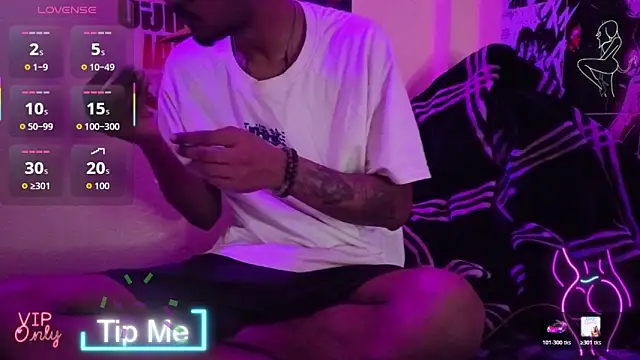 Snapshot of just_fucks chatting on 04-06-26, 11:11 just fucks online show from 04-06-26, 11:11