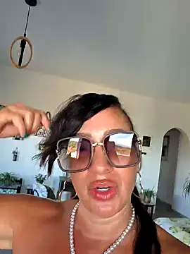 TheGoddessBianca online show from 09-27-25, 02:44