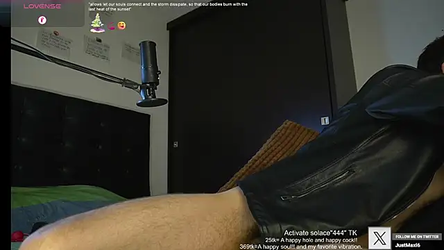 Snapshot of just_maxii chatting on 02-12-25, 09:54 just maxii online show from 02-12-25, 09:54