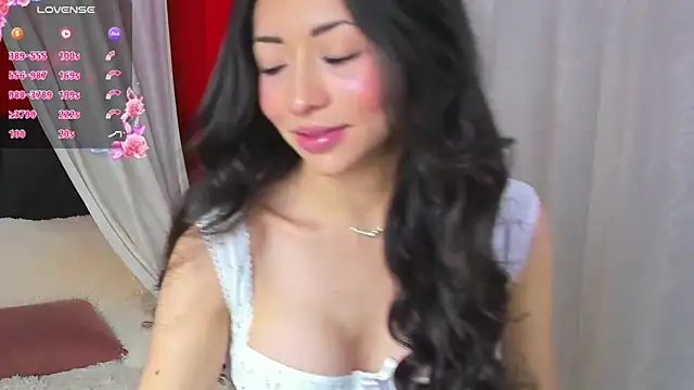 SophiaLiu online show from 10-21-25, 02:29