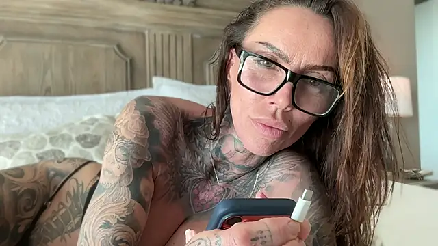 Snapshot of KadaLove69 chatting on 02-17-26, 11:11 KadaLove69 online show from 02-17-26, 11:11