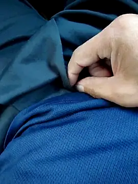 Snapshot of mjiyk1130 chatting on 03-05-25, 08:10 mjiyk1130 online show from 03-05-25, 08:10