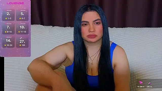 Nikki Kardashian online show from 02-08-25, 01:54