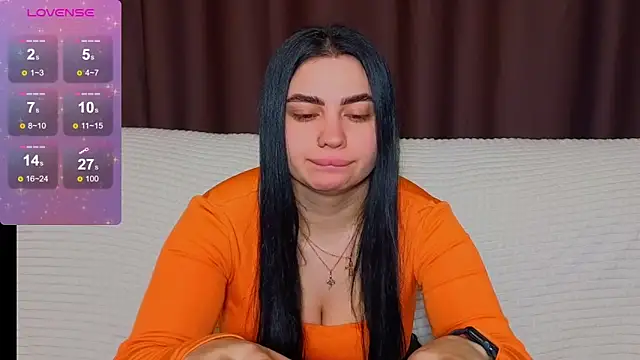 Snapshot of Nikki_Kardashian chatting on 02-10-25, 10:30 Nikki Kardashian online show from 02-10-25, 10:30