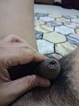 dirtybearr online show from 12-05-25, 04:25