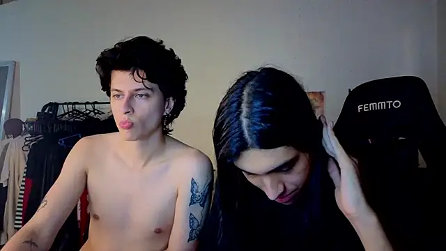 Snapshot of angelitofemboy chatting on 10-25-25, 10:26 angelitofemboy online show from 10-25-25, 10:26