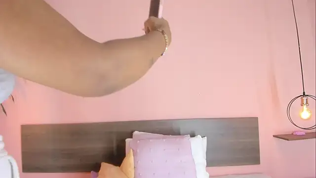 samanta joness online show from 04-01-26, 07:42