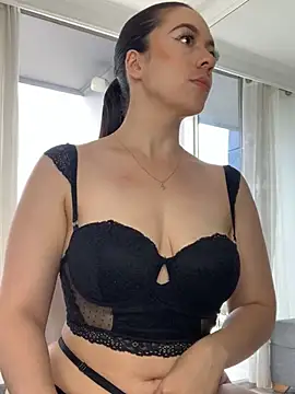 ImAlicee online show from 01-02-25, 07:29