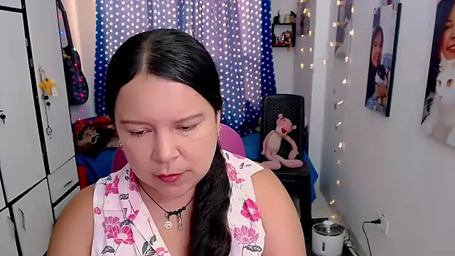 claryssa  online show from 11-04-25, 08:30