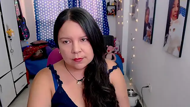 claryssa  online show from 11-22-25, 06:51