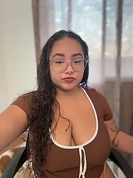 CurlyGirl 1 online show from 06-24-26, 11:04