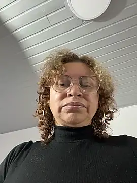 SheraHadee online show from 10-23-25, 01:16