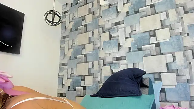 angel dthroatt online show from 03-06-26, 12:12