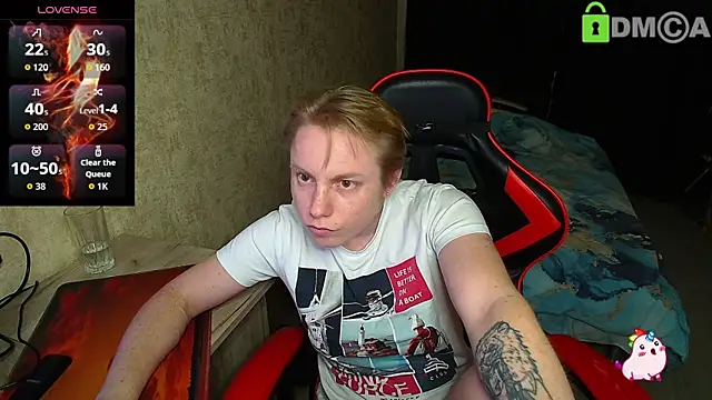 Alexis Gordon online show from 10-31-25, 04:52