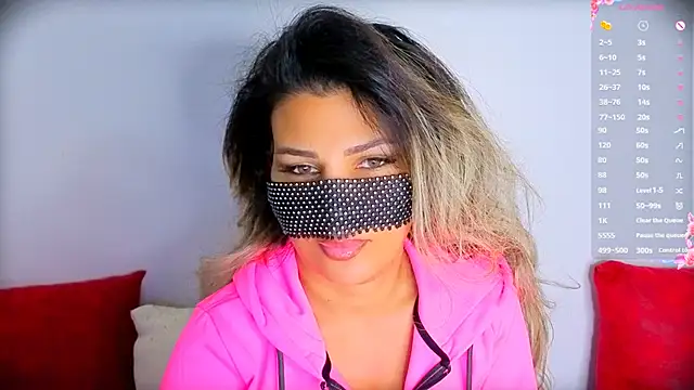 Turkish Latina online show from 10-05-25, 07:12