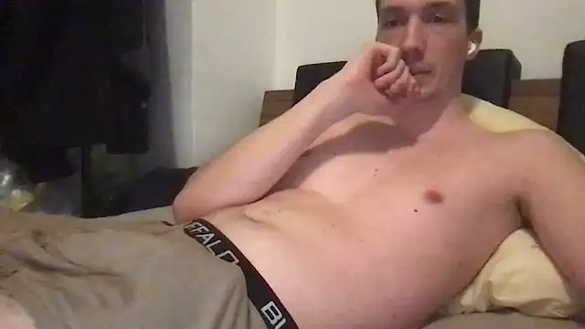 Snapshot of hungandfun05 chatting on 01-21-25, 04:10 hungandfun05 online show from 01-21-25, 04:10