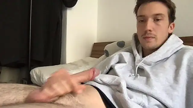 Snapshot of hungandfun05 chatting on 09-29-25, 01:05 hungandfun05 online show from 09-29-25, 01:05