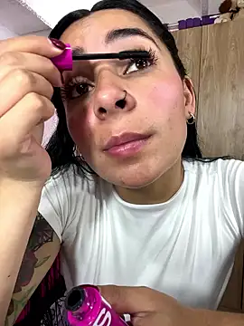 Meganmilk1 online show from 01-12-26, 04:23