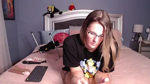 Snapshot of Sarahtineke chatting on 01-08-26, 12:13 Sarahtineke online show from 01-08-26, 12:13