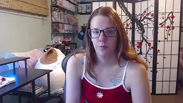 Sarahtineke online show from 07-16-26, 04:02