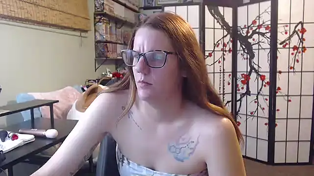 Sarahtineke online show from 07-24-26, 12:52